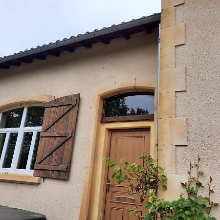 Chez Line Et Pierre: Appartement Spacieux, Lumineux Et Equipe La Bastide-de-Serou Luaran gambar