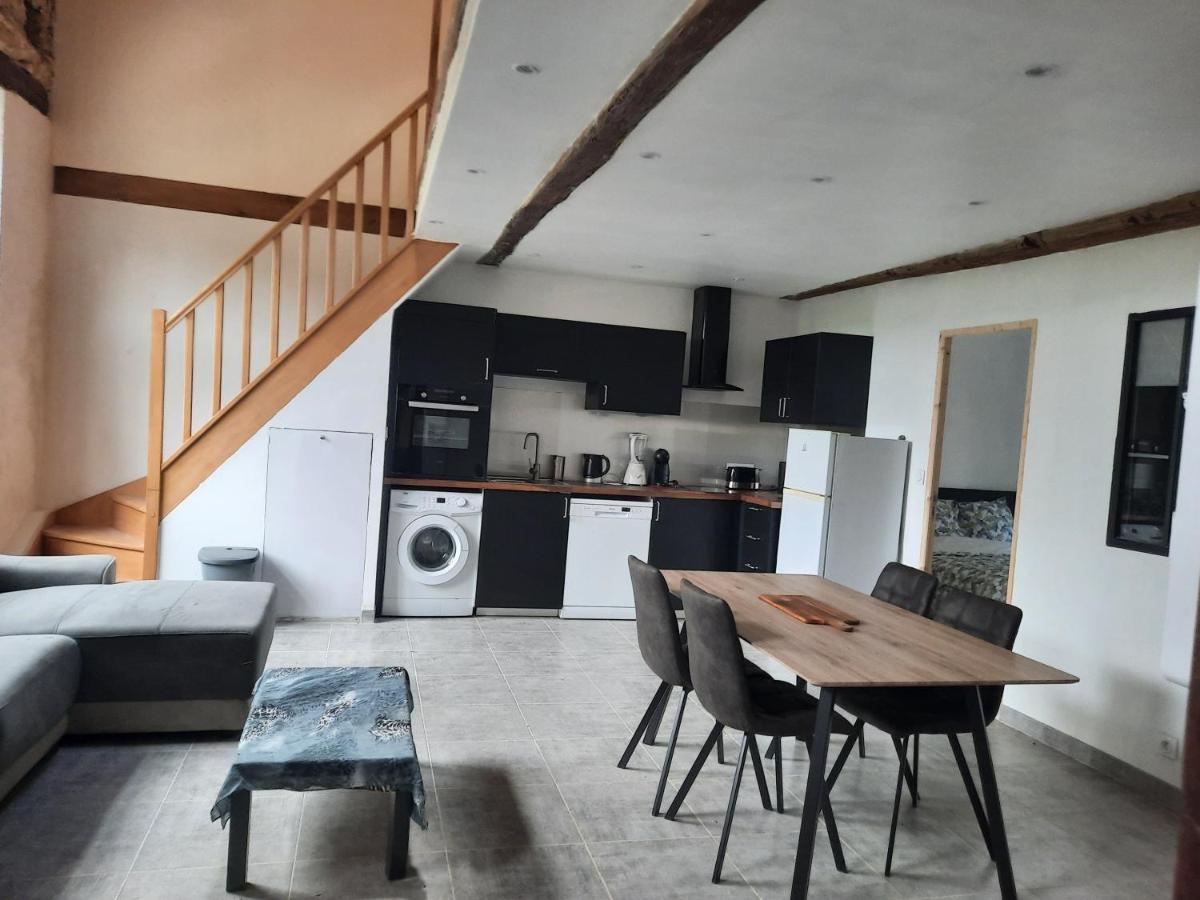 Chez Line Et Pierre: Appartement Spacieux, Lumineux Et Equipe La Bastide-de-Serou Luaran gambar